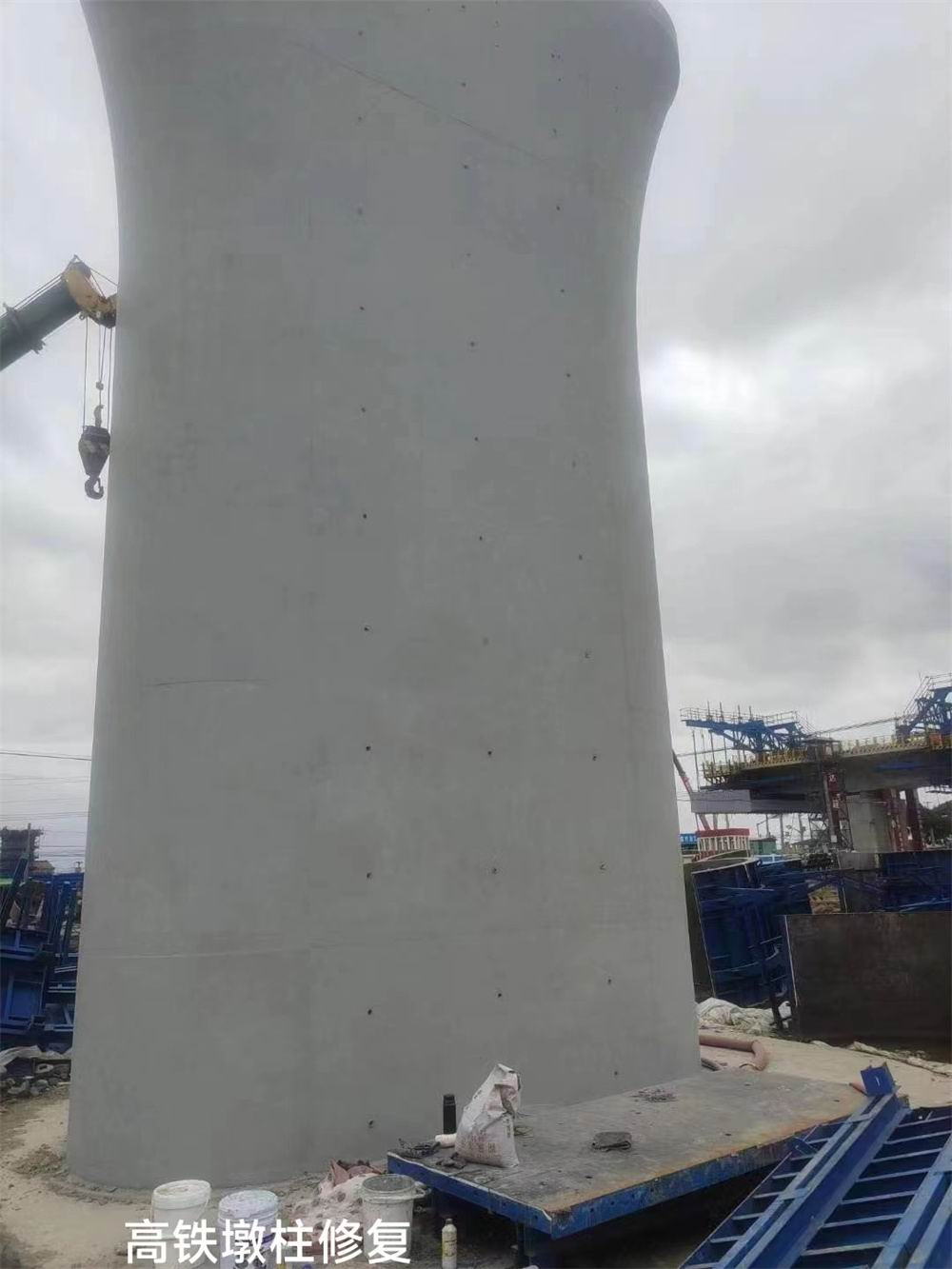 高铁墩柱修复装饰